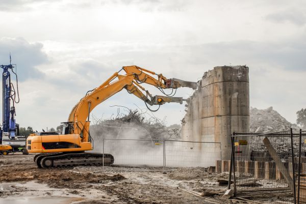 Silo Demolition in Portland